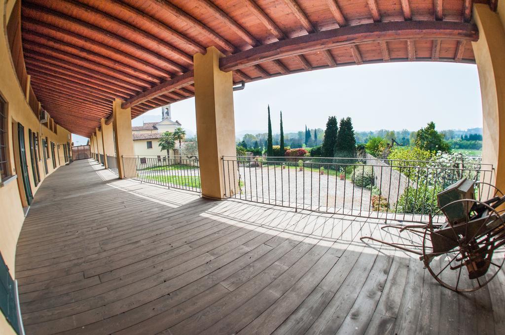 Agriturismo Villa Antonella อีเซโอ ภายนอก รูปภาพ