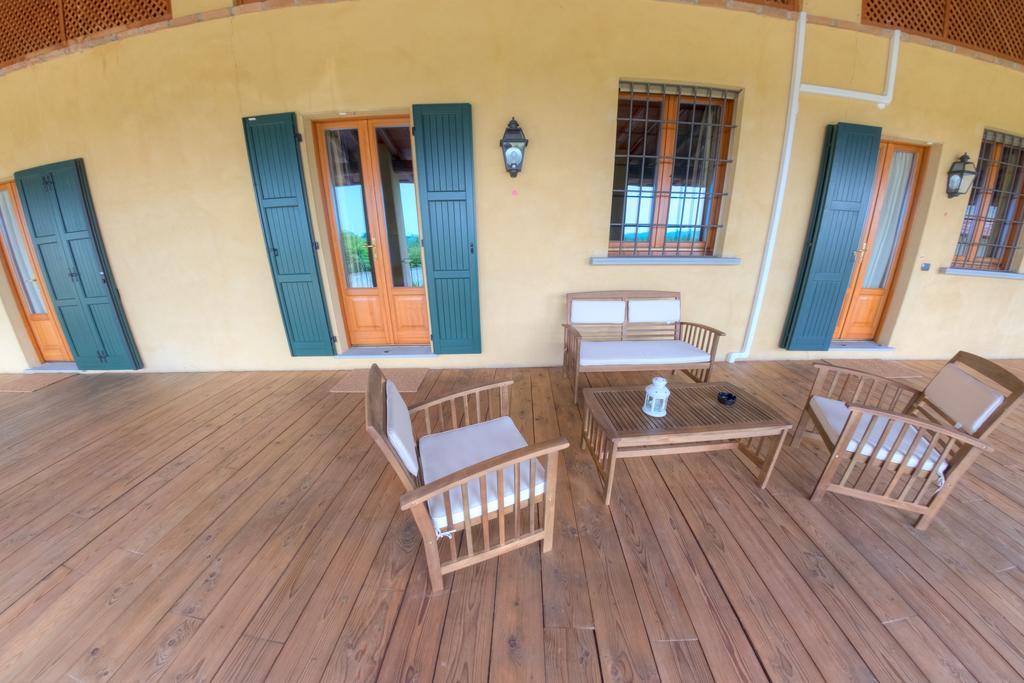 Agriturismo Villa Antonella อีเซโอ ภายนอก รูปภาพ