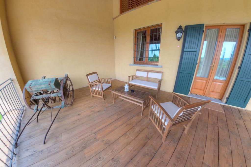 Agriturismo Villa Antonella อีเซโอ ภายนอก รูปภาพ
