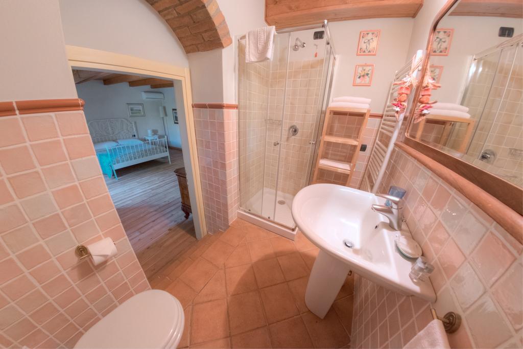 Agriturismo Villa Antonella อีเซโอ ภายนอก รูปภาพ