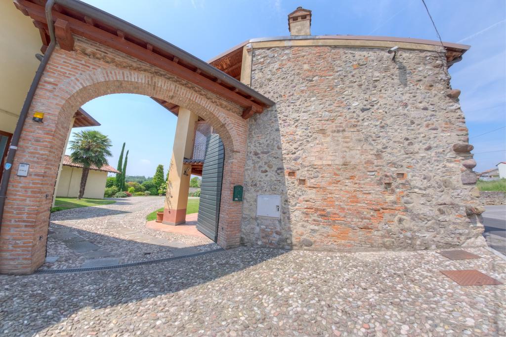 Agriturismo Villa Antonella อีเซโอ ภายนอก รูปภาพ