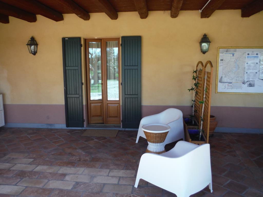 Agriturismo Villa Antonella อีเซโอ ภายนอก รูปภาพ